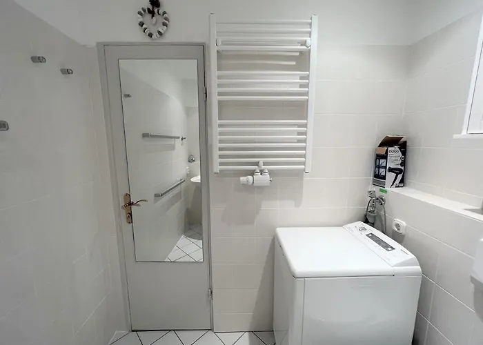 Panoramic App B02-10 *